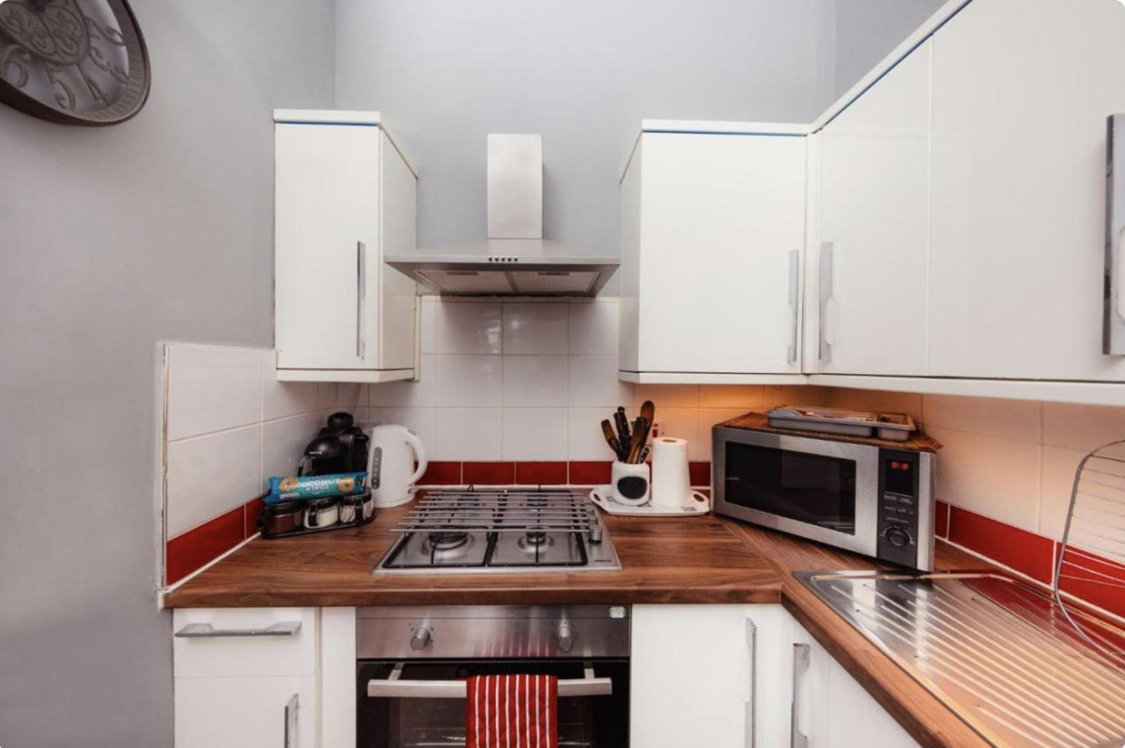 Warm Apartment By Holyrood Palace! Edinburgh Buitenkant foto
