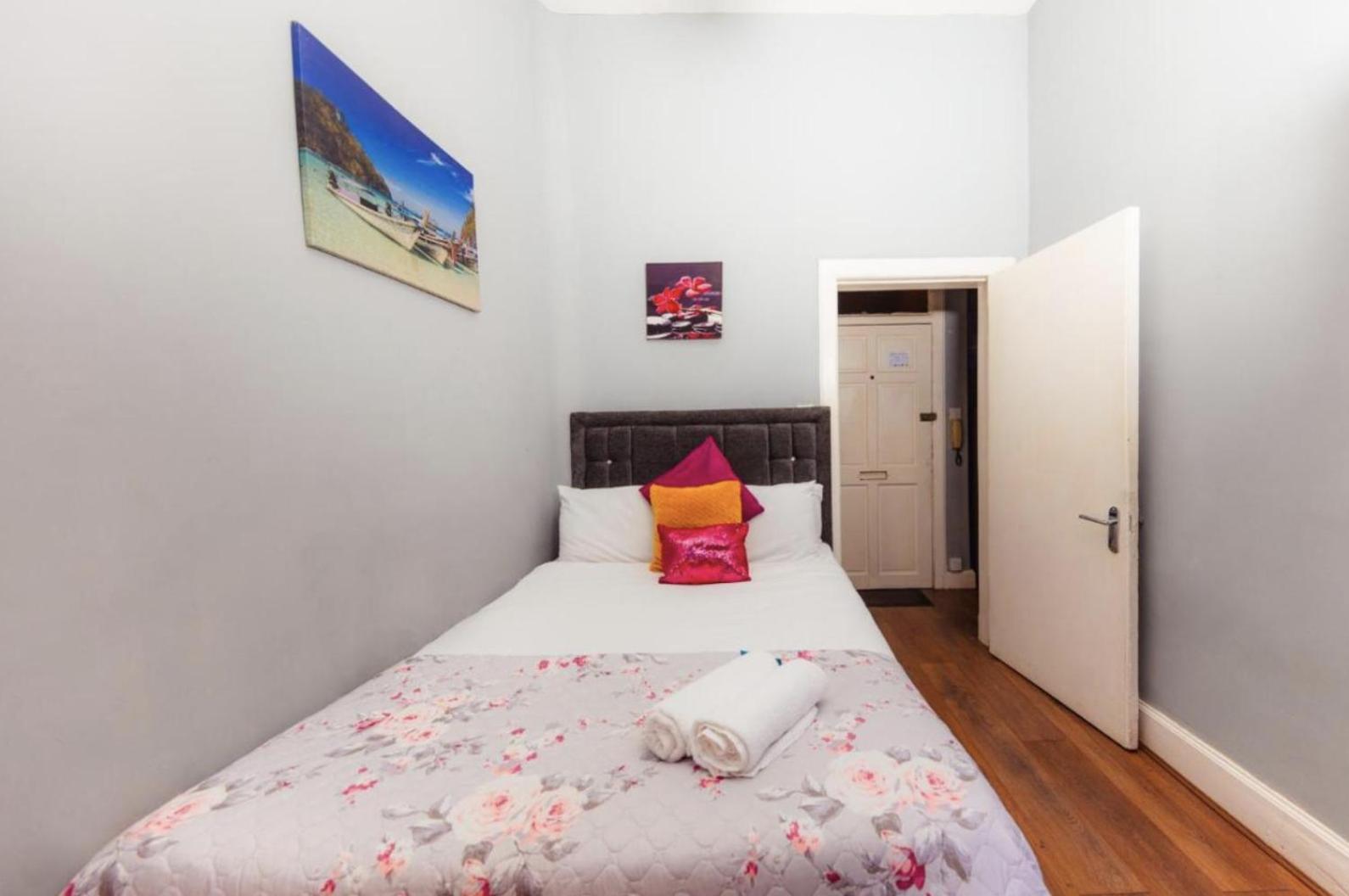 Warm Apartment By Holyrood Palace! Edinburgh Buitenkant foto